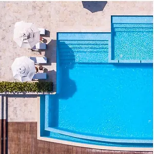 Acceso Directo A La Piscina A-108, A-120, A-117 Y B-137 Punta Cana